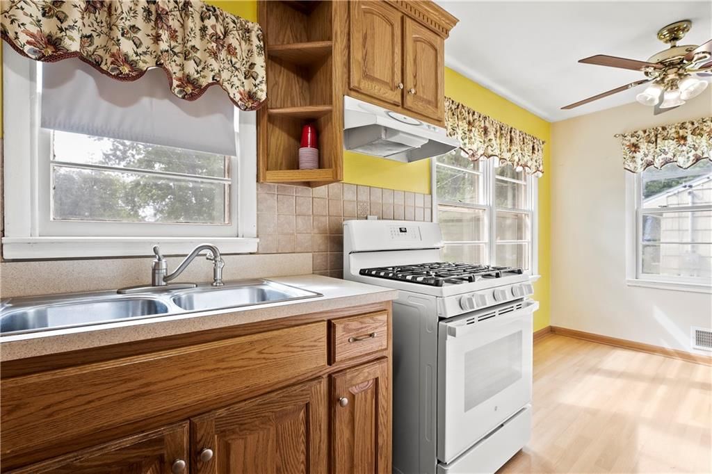 612 S Cedar Street — photo 11