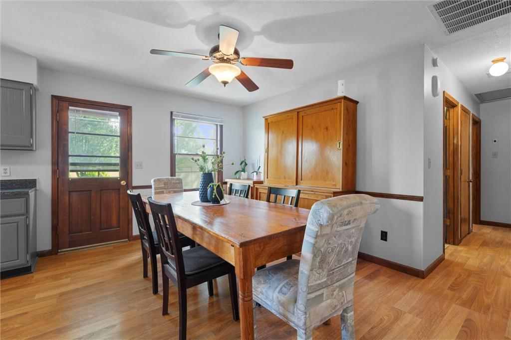 315 S 9th Street — photo 12