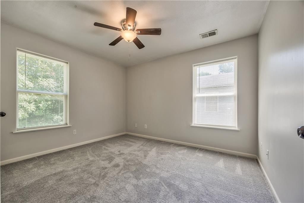 723 N Crysler Avenue — photo 16