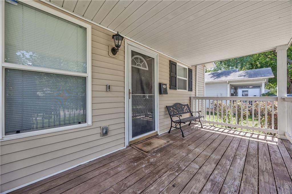 723 N Crysler Avenue — photo 4