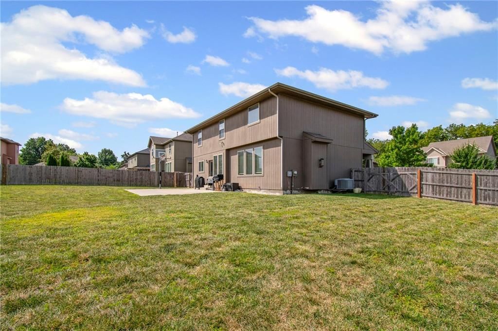 1313 NE ERNEST Way — photo 4