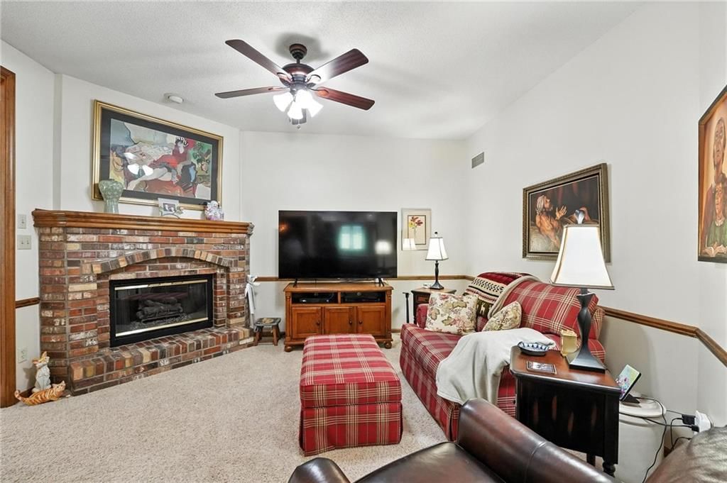 2908 S Yuma Court — photo 18
