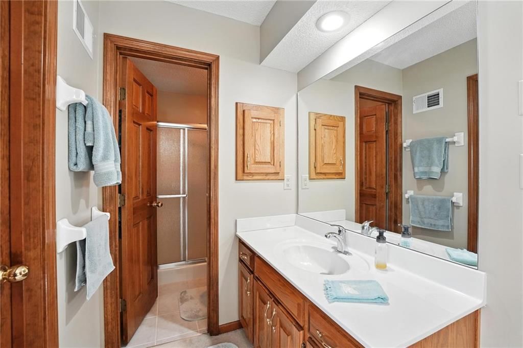 2908 S Yuma Court — photo 27