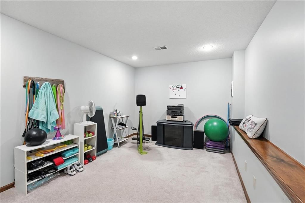 2908 S Yuma Court — photo 35