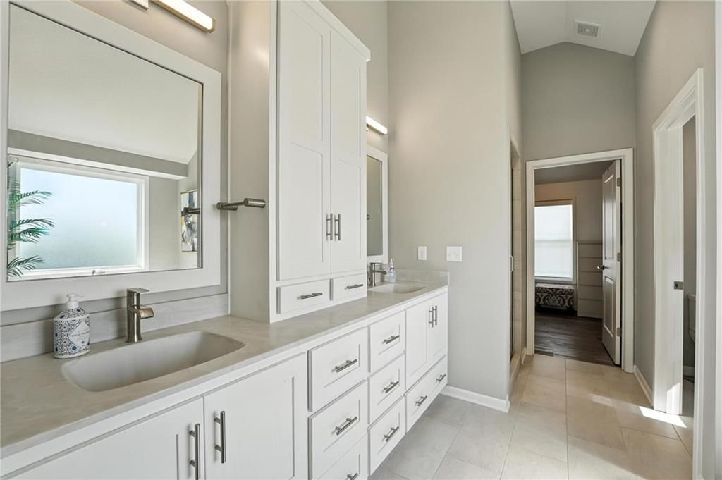 7550 N Gower Avenue — photo 21