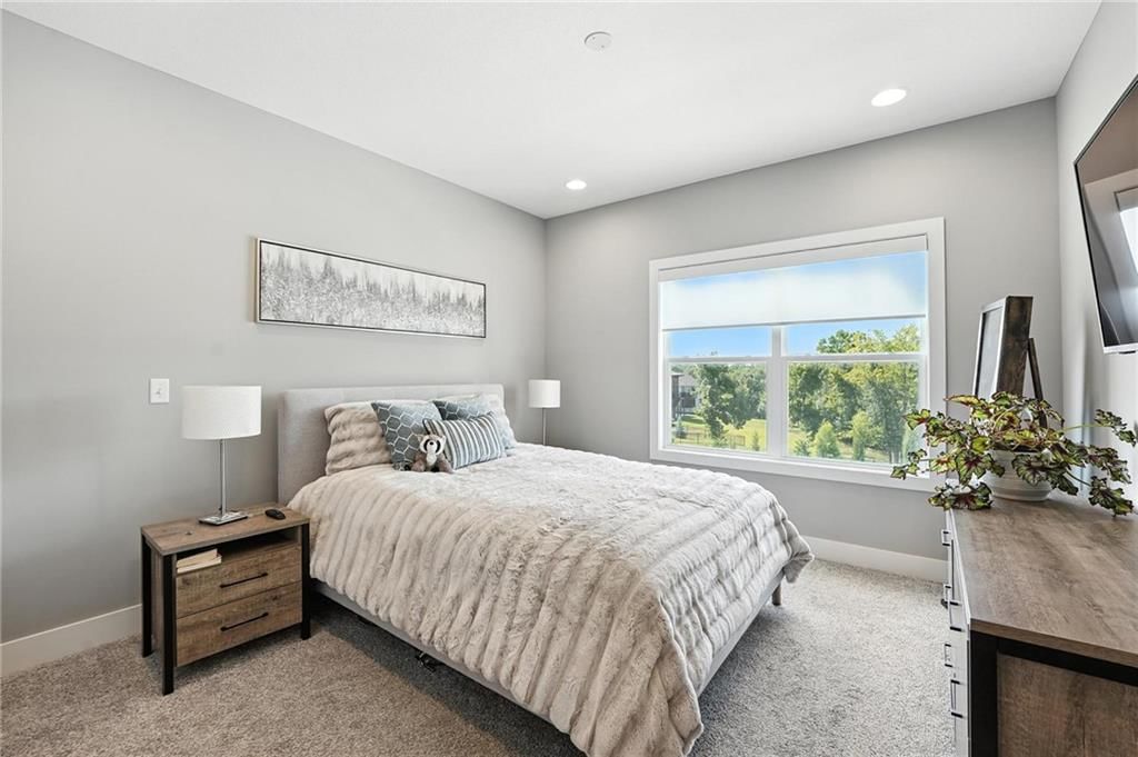 7550 N Gower Avenue — photo 38