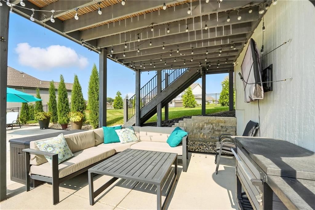 7550 N Gower Avenue — photo 52
