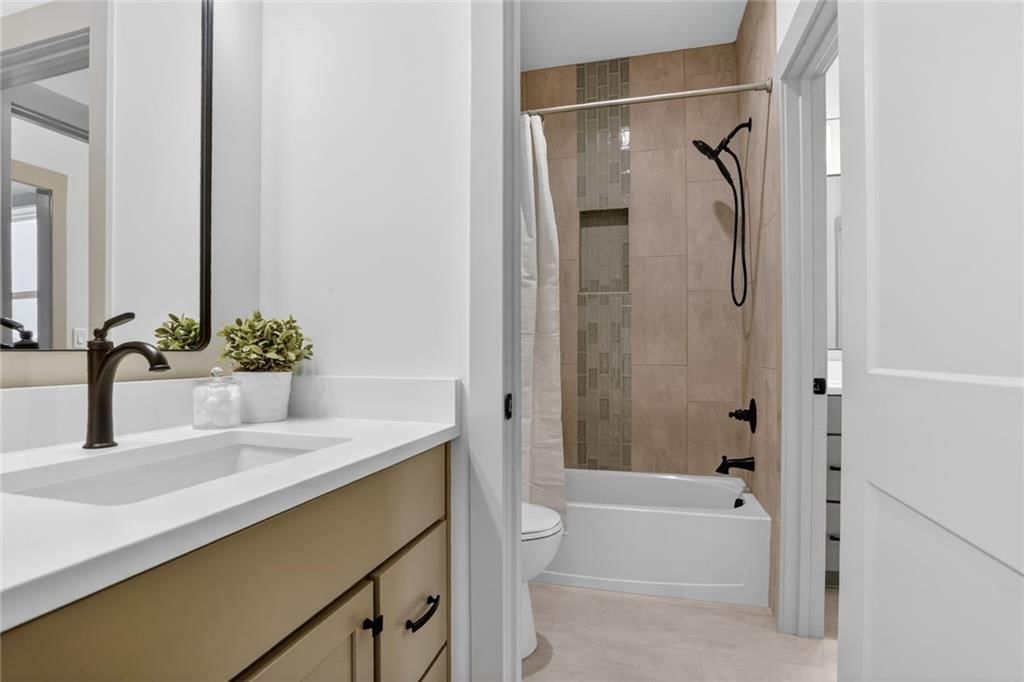 17252 W 169th Terrace — photo 33