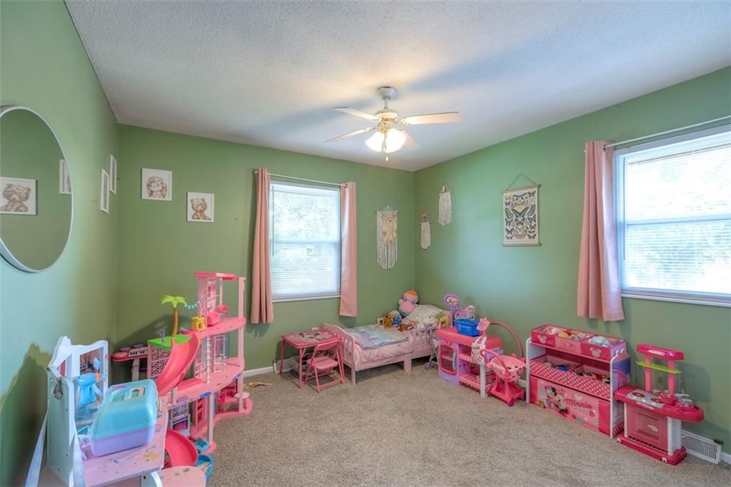 10912 Myrtle Avenue — photo 18