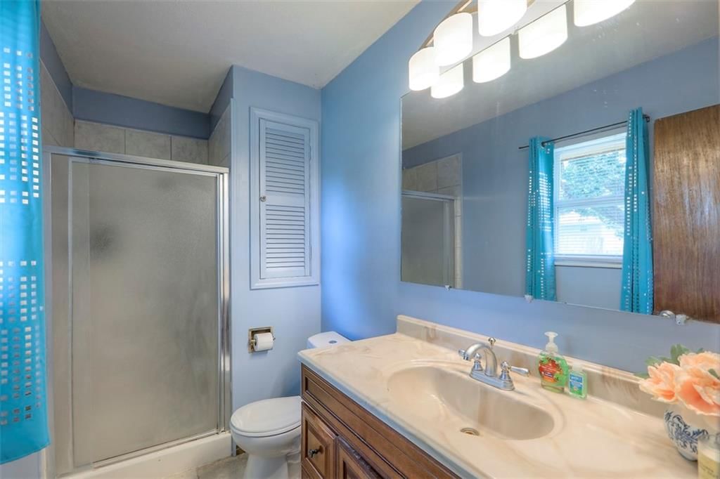 10912 Myrtle Avenue — photo 21