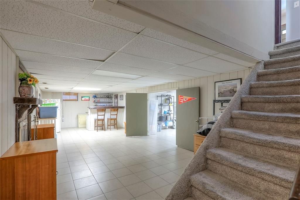 10912 Myrtle Avenue — photo 23