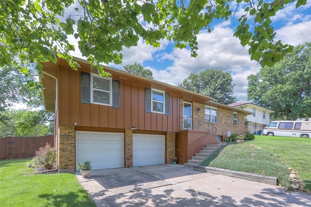 10912 Myrtle Avenue — photo 43