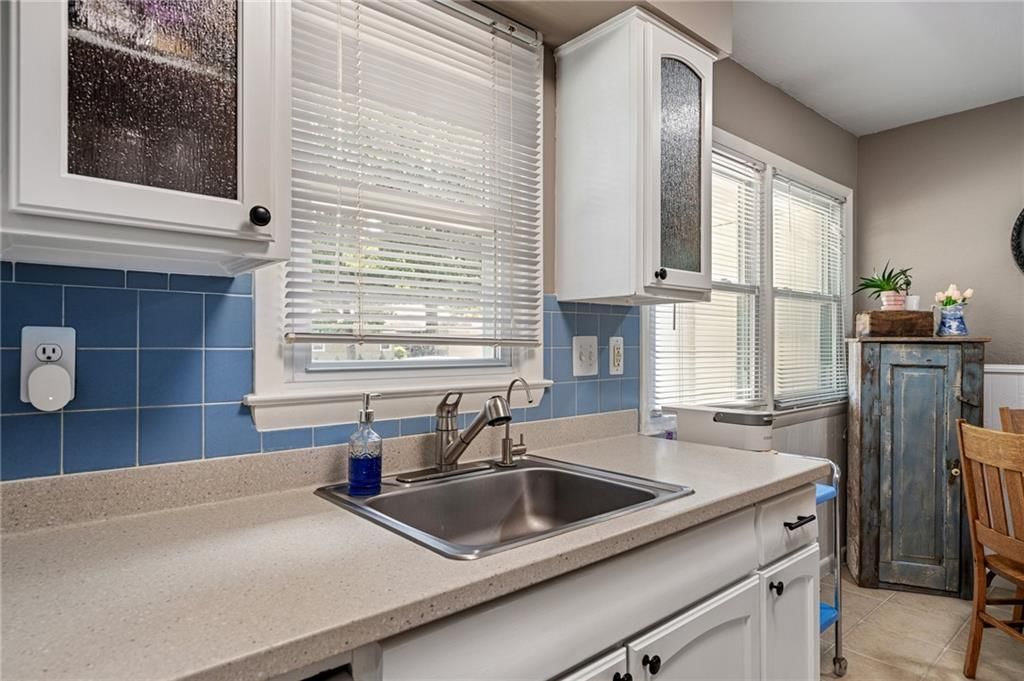 104 SW Walnut Street — photo 13