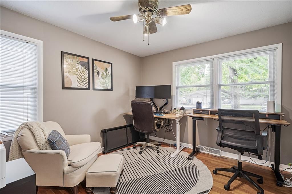 104 SW Walnut Street — photo 16