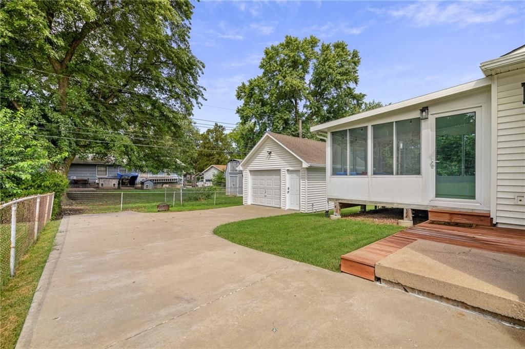 104 SW Walnut Street — photo 21