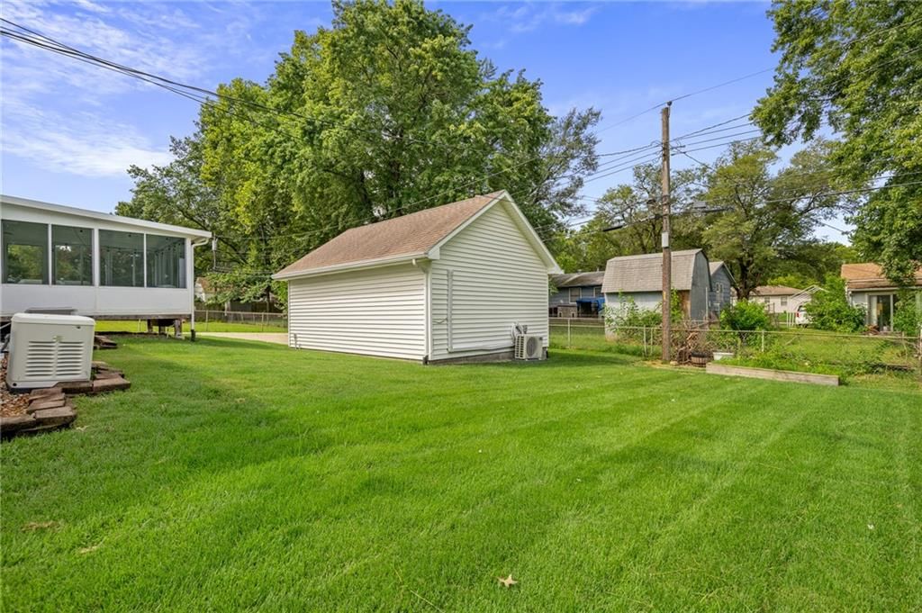 104 SW Walnut Street — photo 25