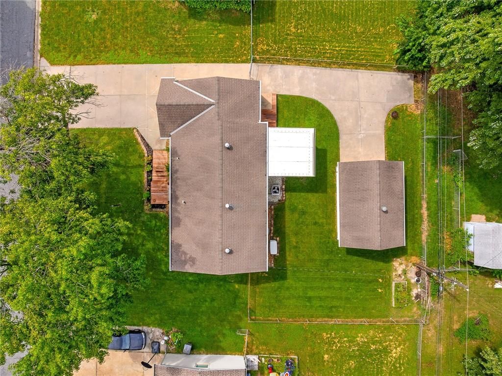 104 SW Walnut Street — photo 32