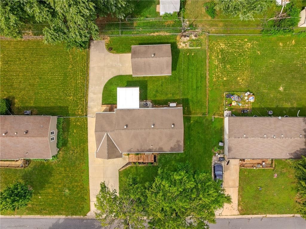 104 SW Walnut Street — photo 33
