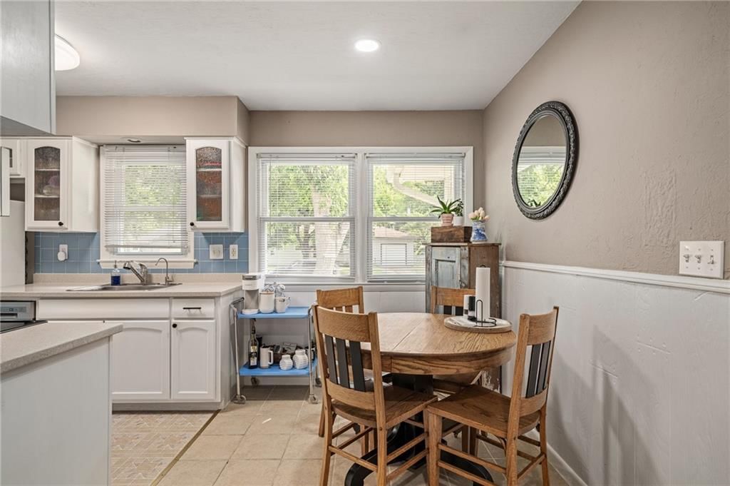 104 SW Walnut Street — photo 9