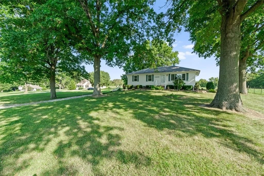 23808 E Langsford Road — photo 3