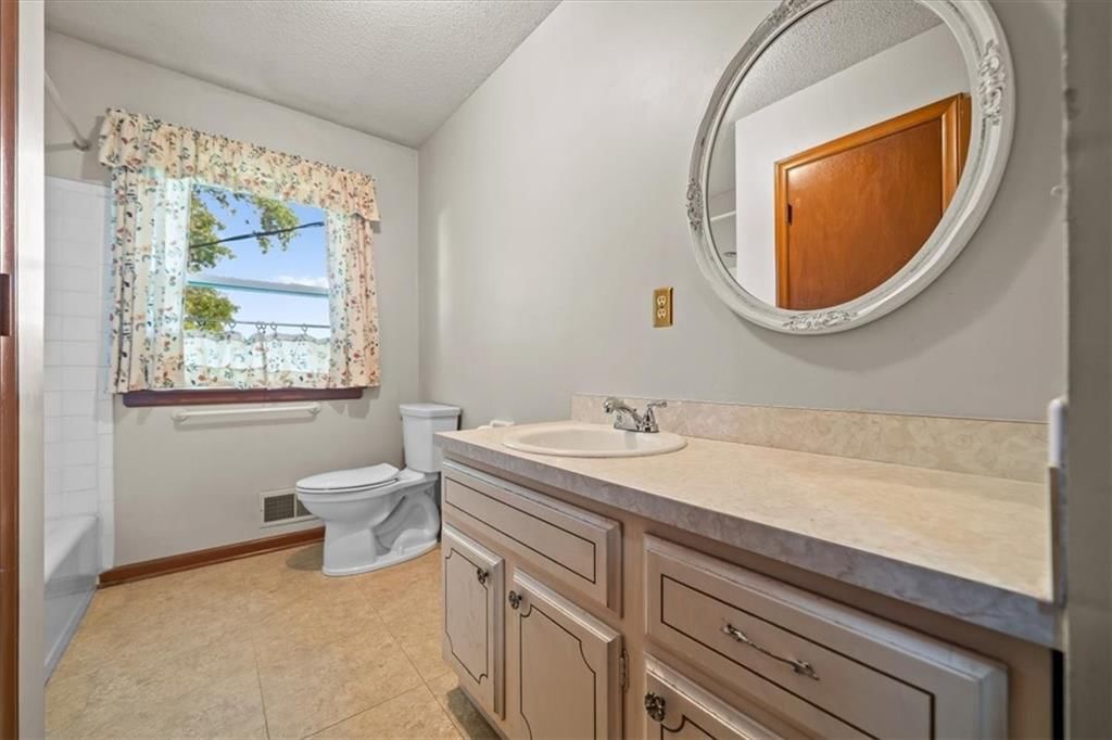 23808 E Langsford Road — photo 21