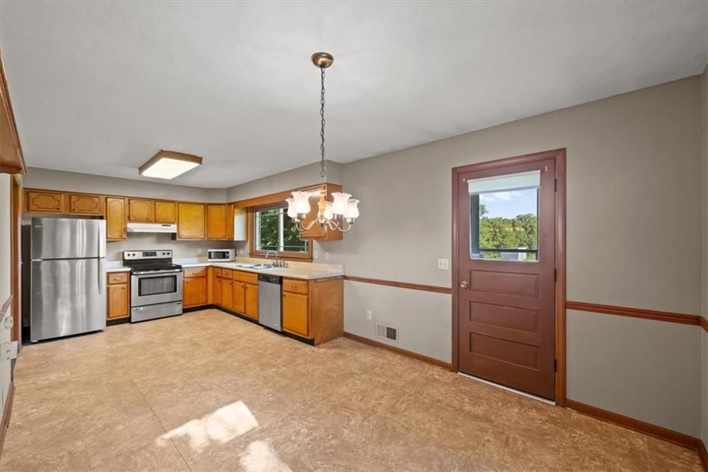23808 E Langsford Road — photo 10