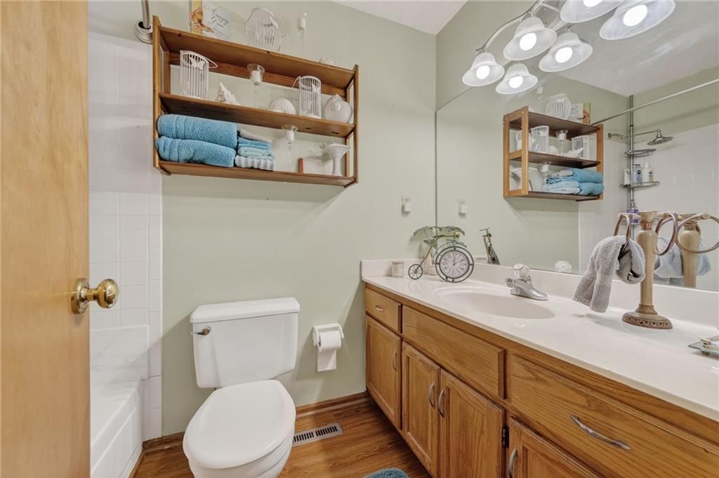 207 Pebblebrook Street — photo 38