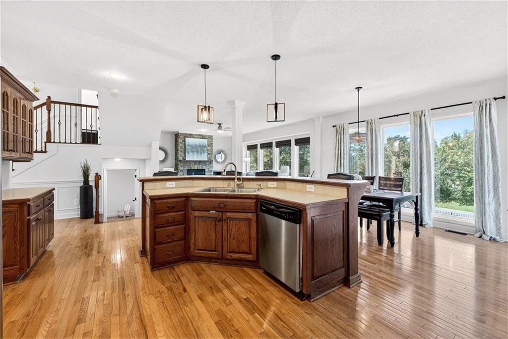 7332 Meadowlark Drive — photo 11