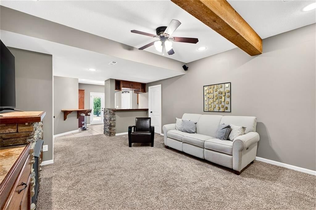 7332 Meadowlark Drive — photo 42