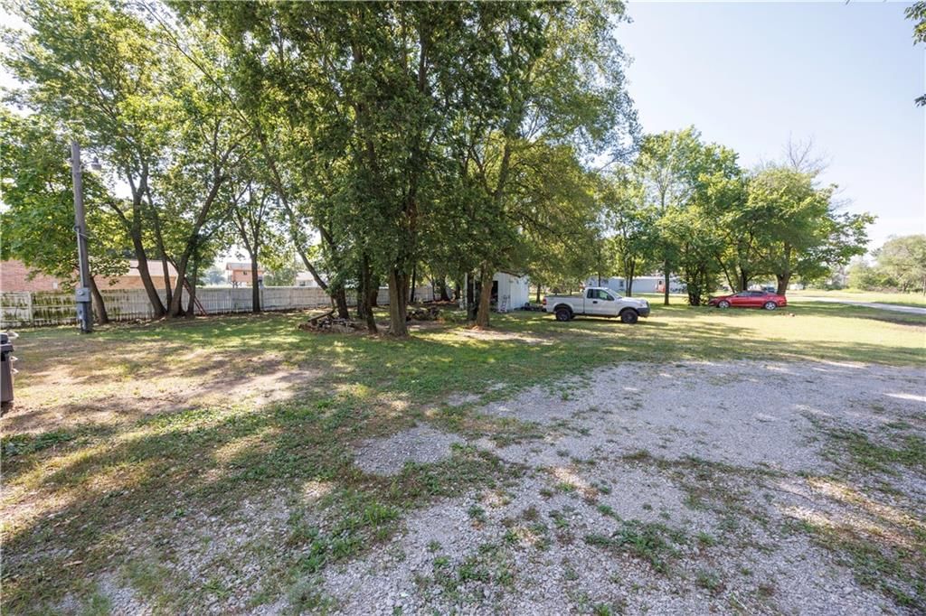 319 Oak Street — photo 19