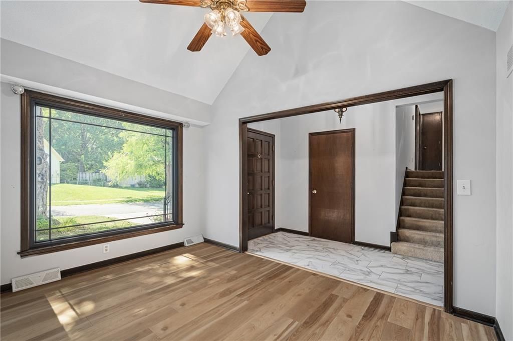 8923 Country Hill Court — photo 14