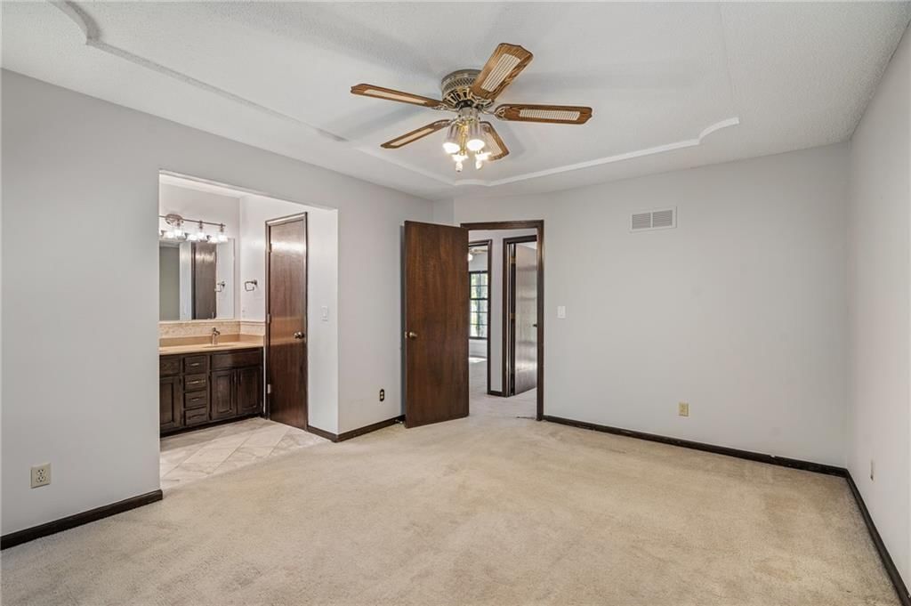 8923 Country Hill Court — photo 23