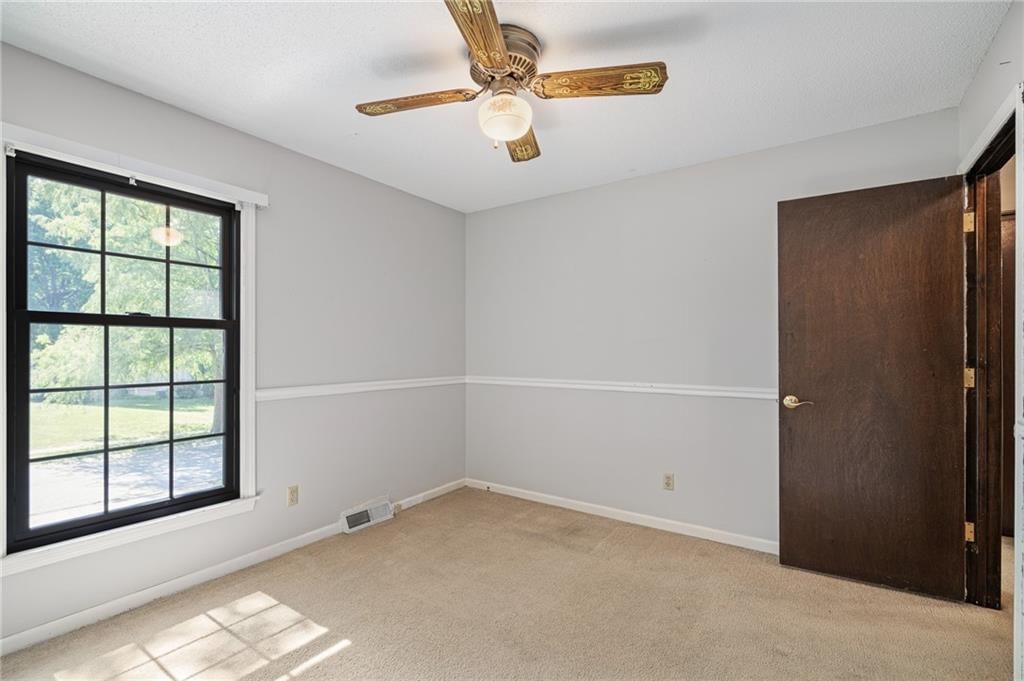 8923 Country Hill Court — photo 28