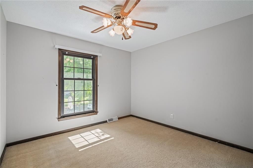 8923 Country Hill Court — photo 30