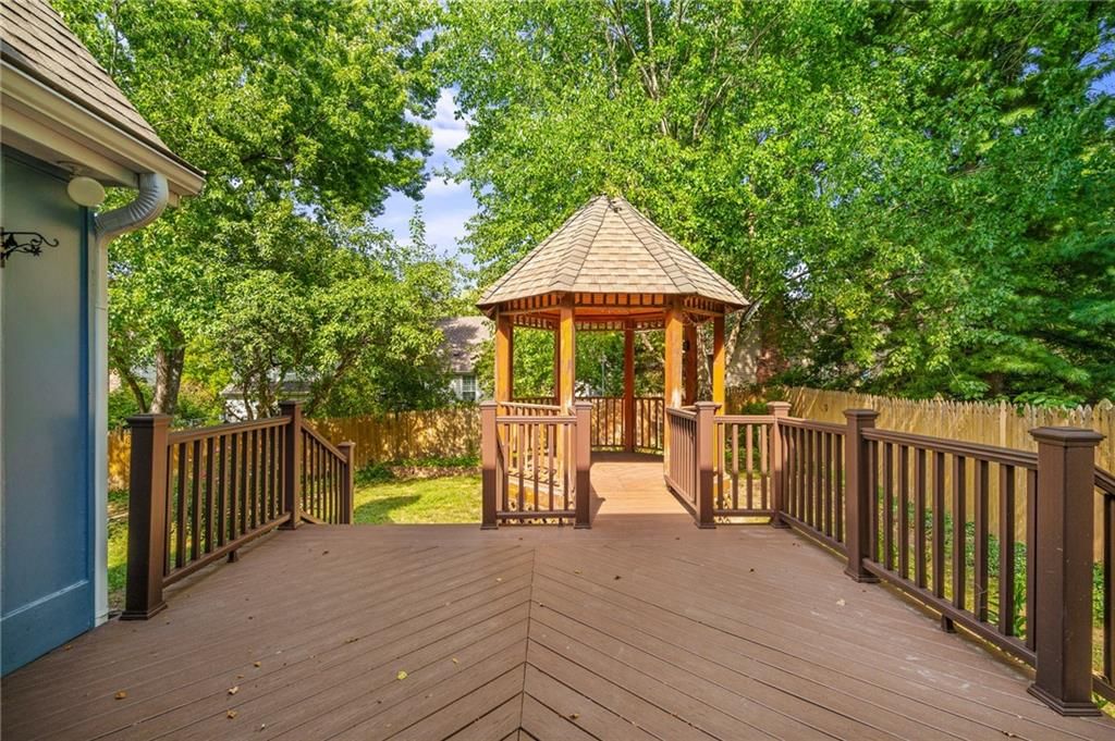 8923 Country Hill Court — photo 36