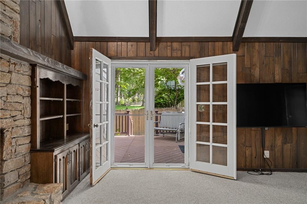 8923 Country Hill Court — photo 5