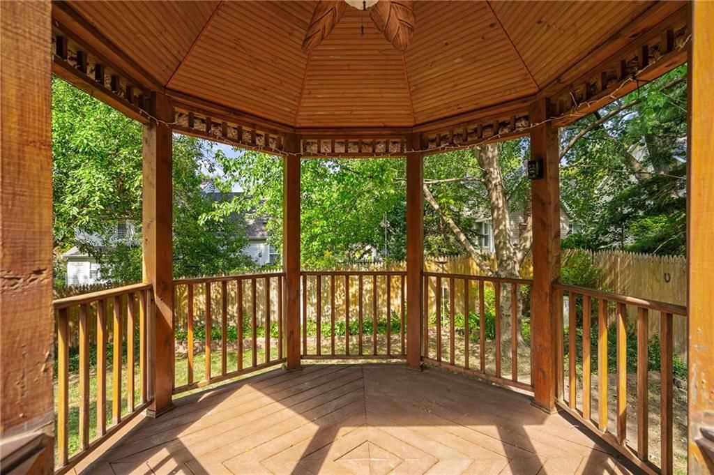8923 Country Hill Court — photo 42