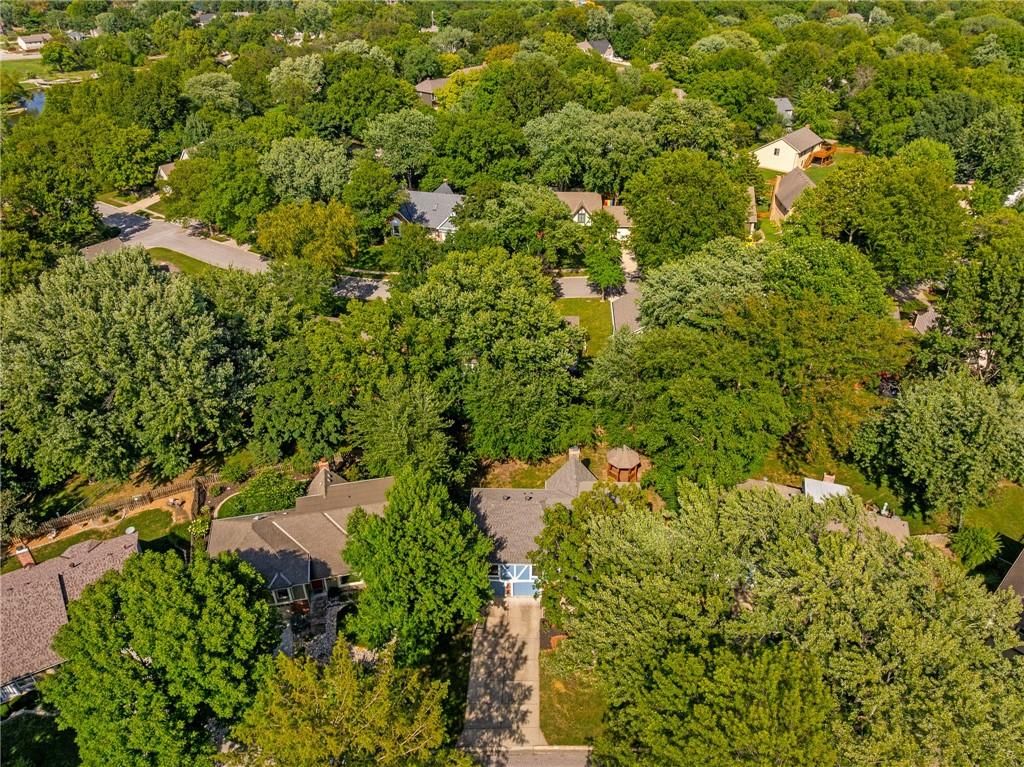8923 Country Hill Court — photo 47