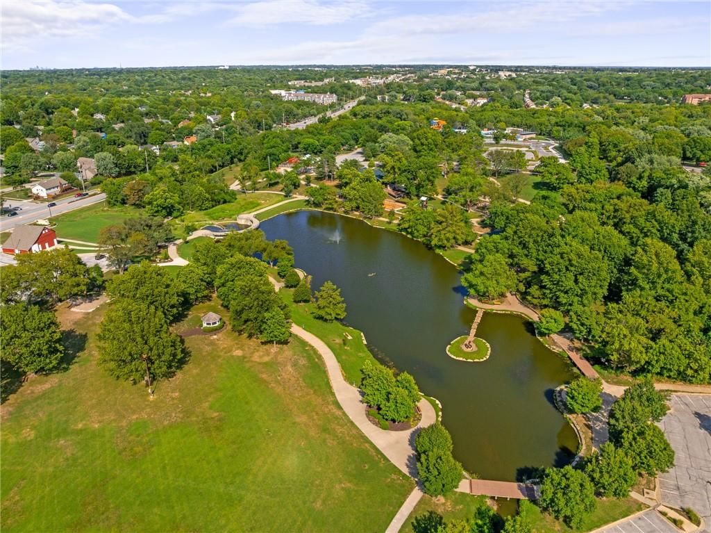 8923 Country Hill Court — photo 49