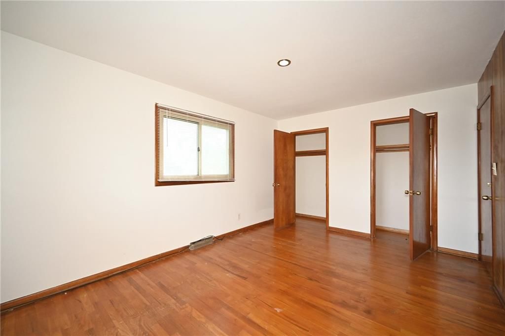 5255 Spruce Avenue — photo 16