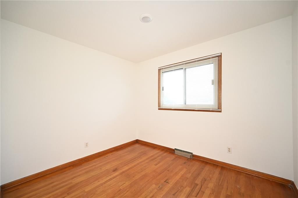 5255 Spruce Avenue — photo 21