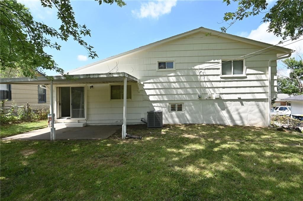 5255 Spruce Avenue — photo 32