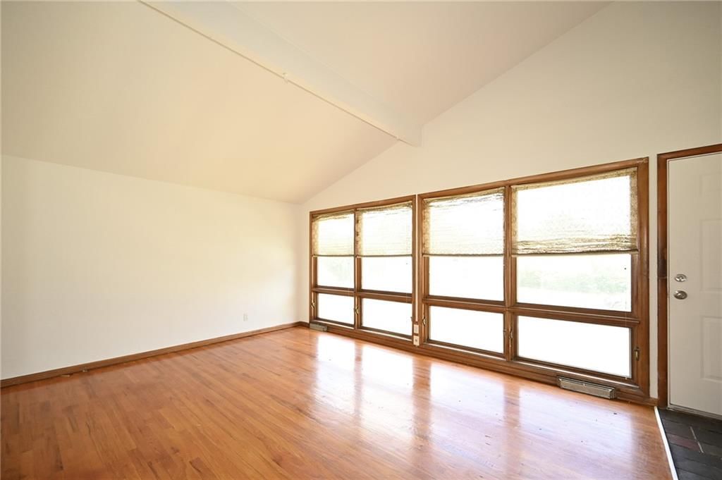 5255 Spruce Avenue — photo 7