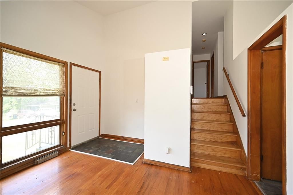 5255 Spruce Avenue — photo 8