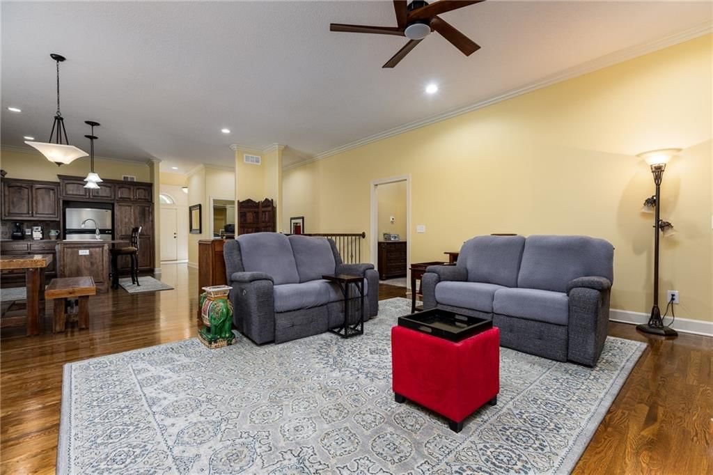 655 Rosewood Court — photo 14