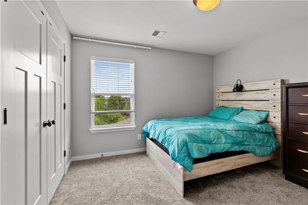 10014 N Stark Avenue — photo 27