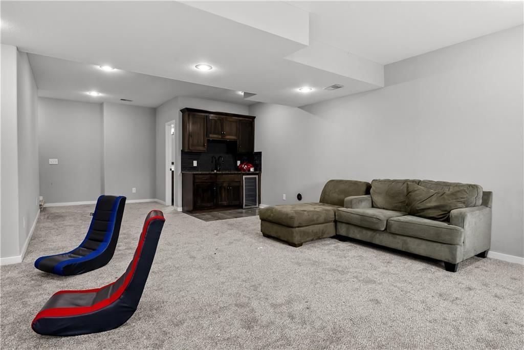10014 N Stark Avenue — photo 34