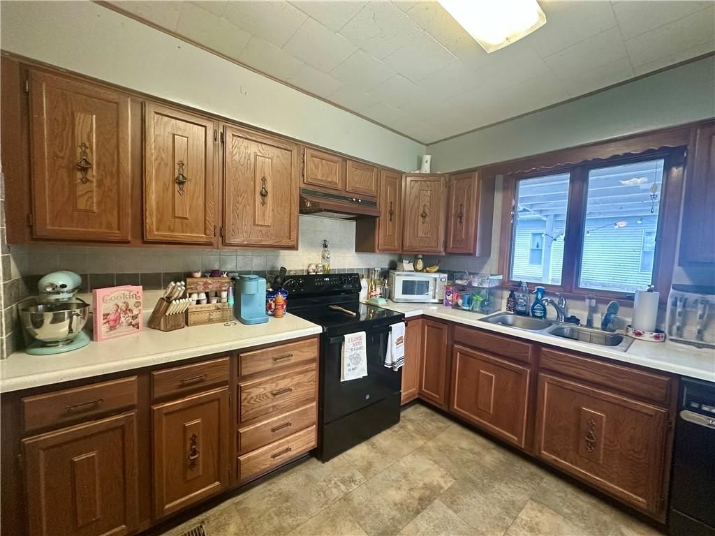 406 E Cherry Street — photo 11