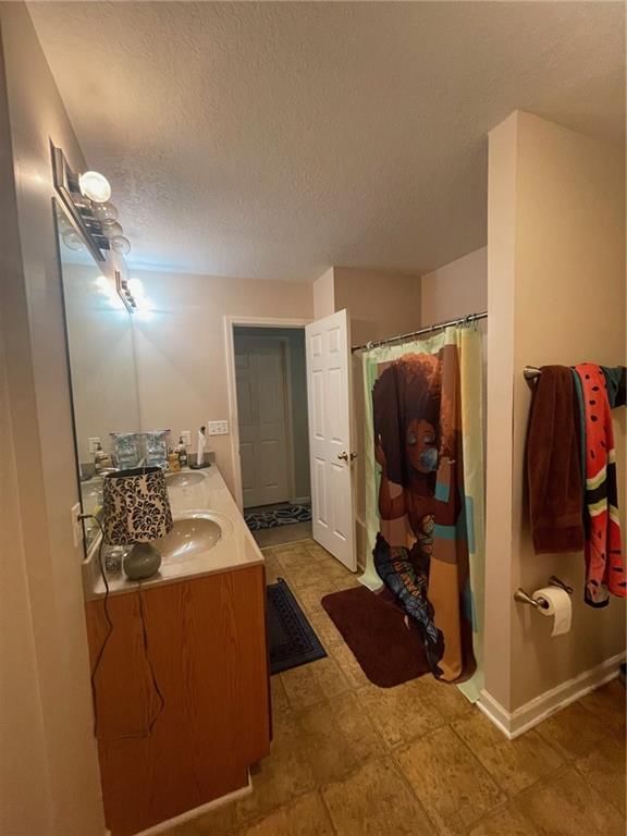 1213 Oak Street — photo 9