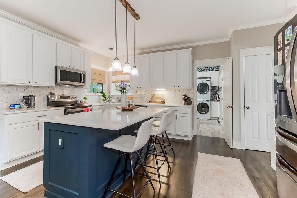 1033 Holt Drive — photo 11